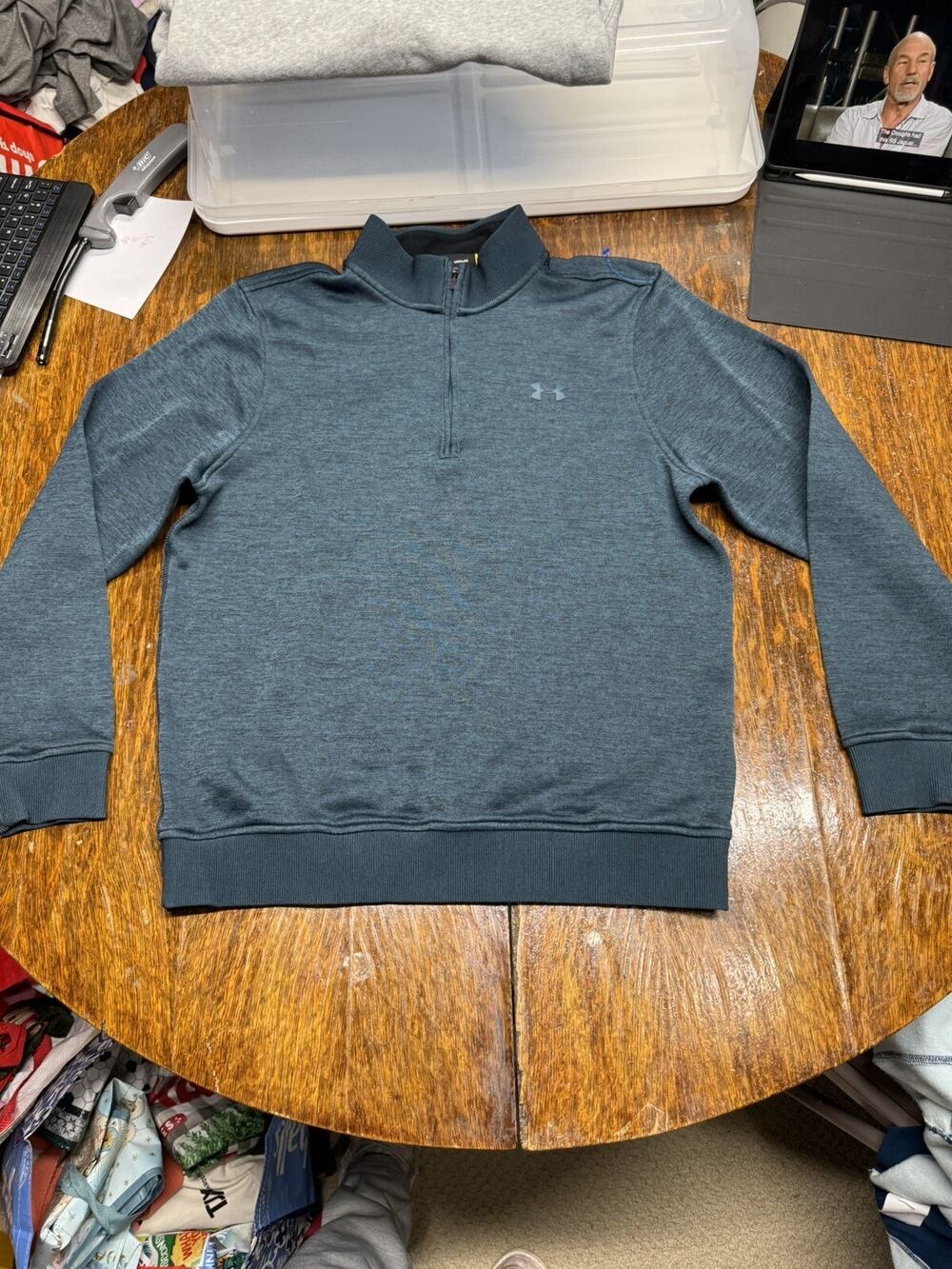 Under Armour Sweater Mens Medium 1/4 Zip Black Loose Pullover Mock Neck
